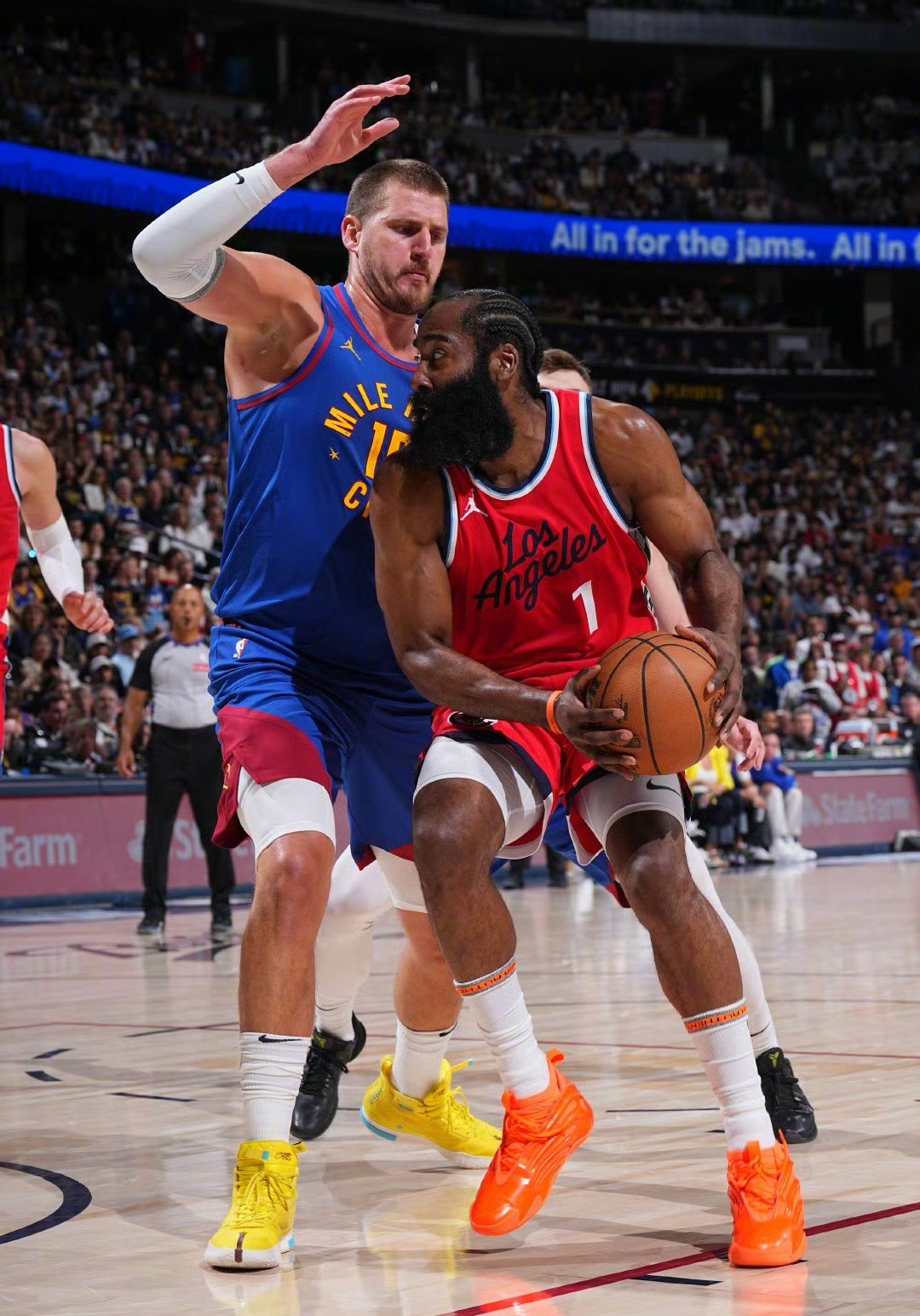 德罗巴重要时刻锐不可当，掘金带队取胜！