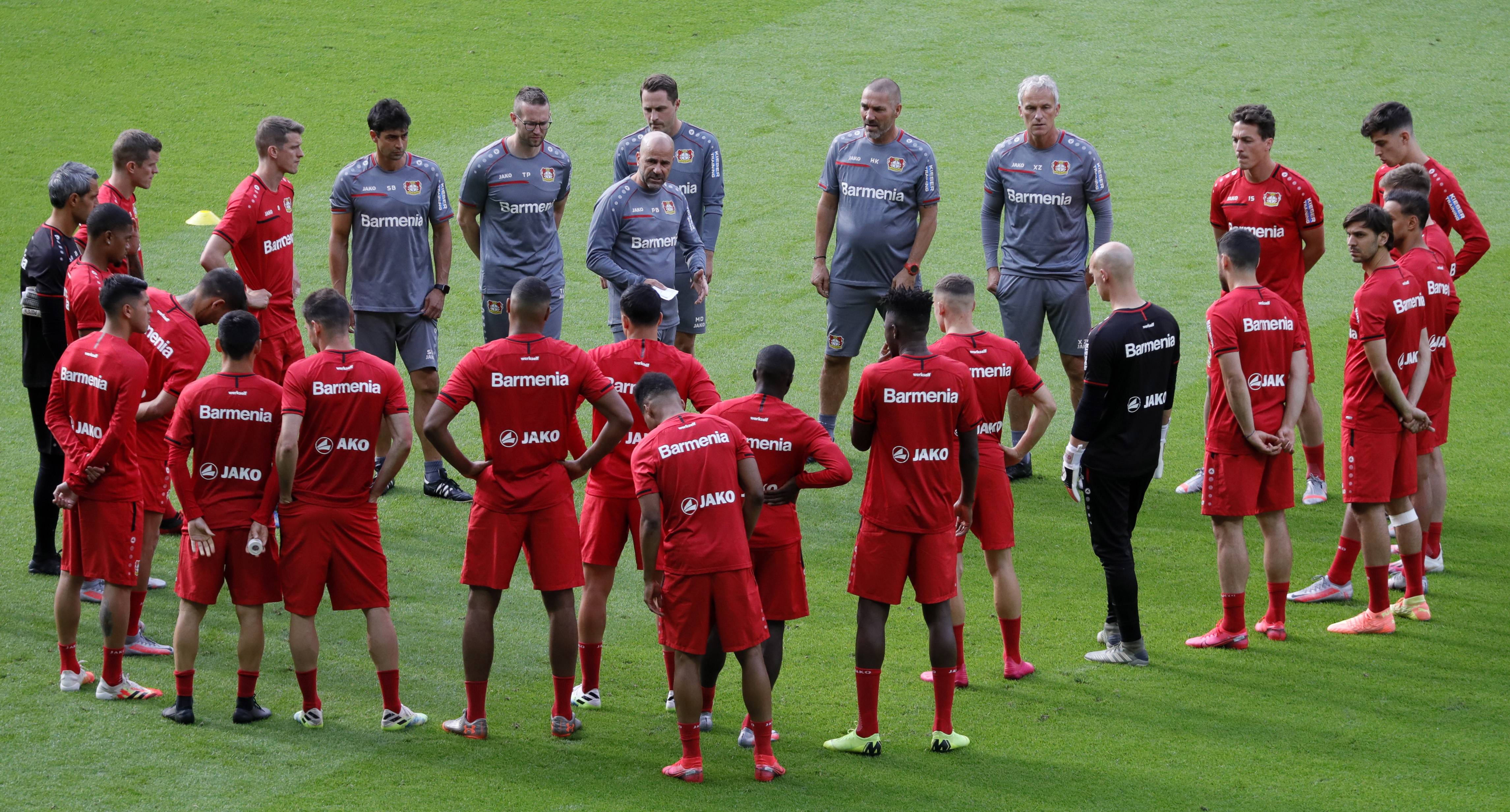 爱游戏体育-勒沃库森发布备战花絮，赛前调整名单，意大利杯任务艰巨，医务组通报恢复的简单介绍-爱游戏体育